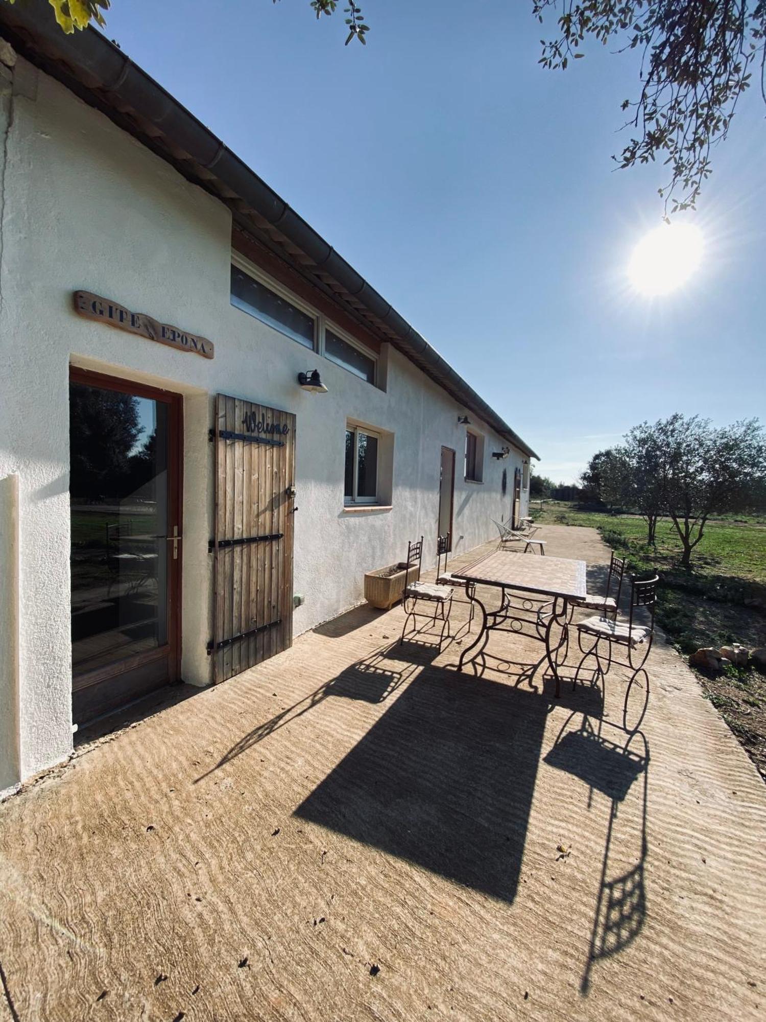 Centre Mediation Equine La Daouste Vila Jouques Exterior foto